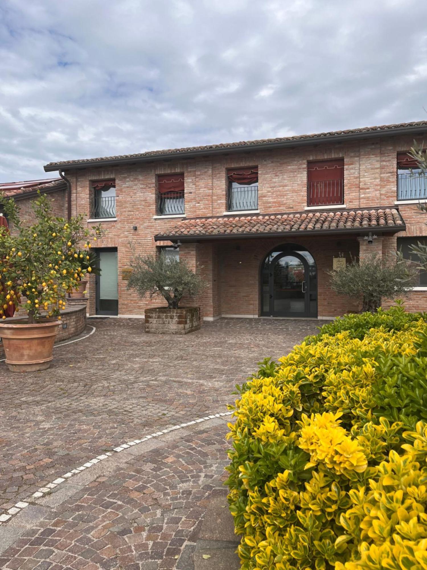 Agriturismo La Sapienza Monestirolo Exterior foto